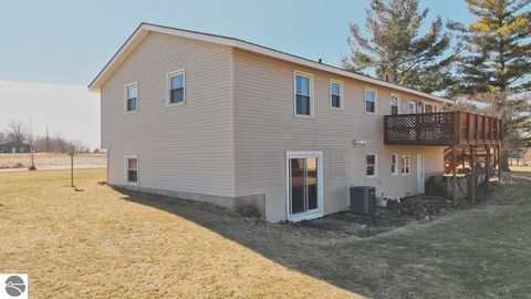 Tiny photo for 4775 E Coleman Road, Clare, MI 48617 (MLS # 1942838)