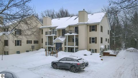 Tiny photo for 4206 Mitchell Creek Drive #Bldg E, Traverse City, MI 49686 (MLS # 1942199)