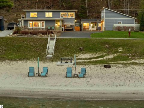 Tiny photo for 7878 Peninsula Drive, Traverse City, MI 49686 (MLS # 1945017)