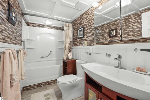 Tiny photo for 7878 Peninsula Drive, Traverse City, MI 49686 (MLS # 1945017)