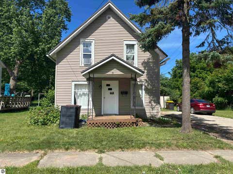 Tiny photo for 313 Pleasant Avenue, Alma, MI 48801 (MLS # 1946783)