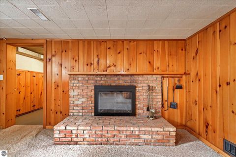 Tiny photo for 1307 Helen Street, Midland, MI 48640 (MLS # 1942972)