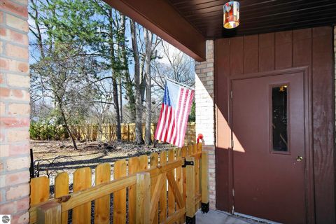 Tiny photo for 1307 Helen Street, Midland, MI 48640 (MLS # 1942972)