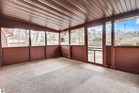 Tiny photo for 1307 Helen Street, Midland, MI 48640 (MLS # 1942972)