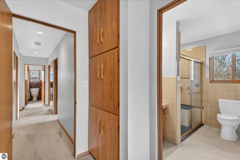 Tiny photo for 1307 Helen Street, Midland, MI 48640 (MLS # 1942972)