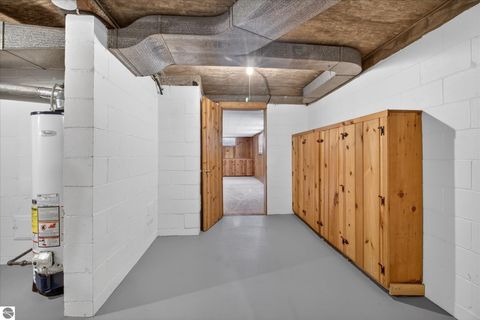 Tiny photo for 1307 Helen Street, Midland, MI 48640 (MLS # 1942972)