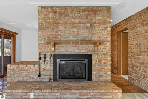Tiny photo for 1307 Helen Street, Midland, MI 48640 (MLS # 1942972)