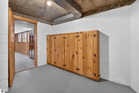 Tiny photo for 1307 Helen Street, Midland, MI 48640 (MLS # 1942972)