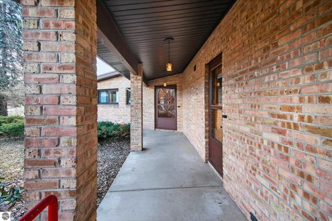 Tiny photo for 1307 Helen Street, Midland, MI 48640 (MLS # 1942972)