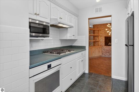 Tiny photo for 1307 Helen Street, Midland, MI 48640 (MLS # 1942972)