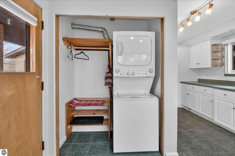 Tiny photo for 1307 Helen Street, Midland, MI 48640 (MLS # 1942972)