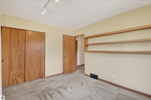 Tiny photo for 1307 Helen Street, Midland, MI 48640 (MLS # 1942972)