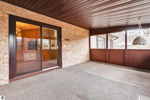 Tiny photo for 1307 Helen Street, Midland, MI 48640 (MLS # 1942972)