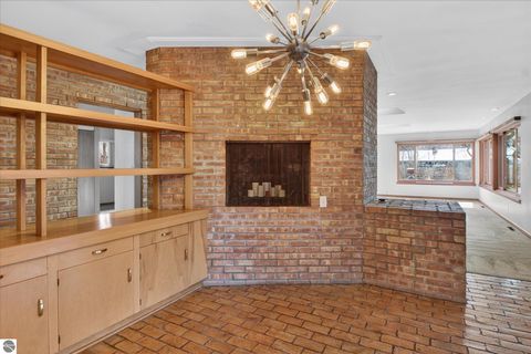 Tiny photo for 1307 Helen Street, Midland, MI 48640 (MLS # 1942972)