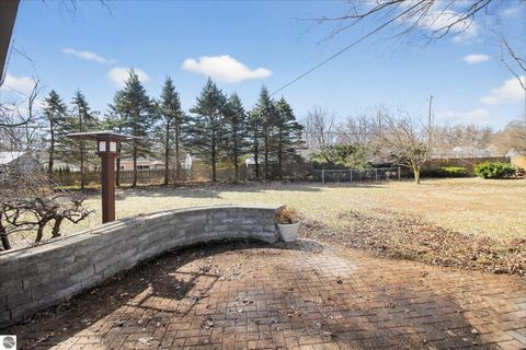 Tiny photo for 1307 Helen Street, Midland, MI 48640 (MLS # 1942972)