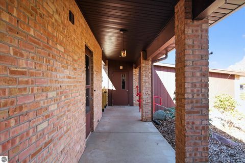 Tiny photo for 1307 Helen Street, Midland, MI 48640 (MLS # 1942972)