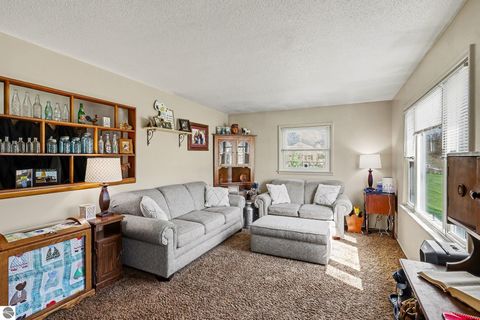 Tiny photo for 16521 11 Mile Road, Battle Creek, MI 49014 (MLS # 1943956)