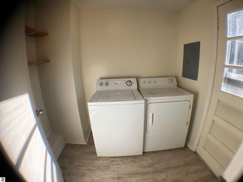 Tiny photo for 1915 Stockman, Mt Pleasant, MI 48858 (MLS # 1942966)