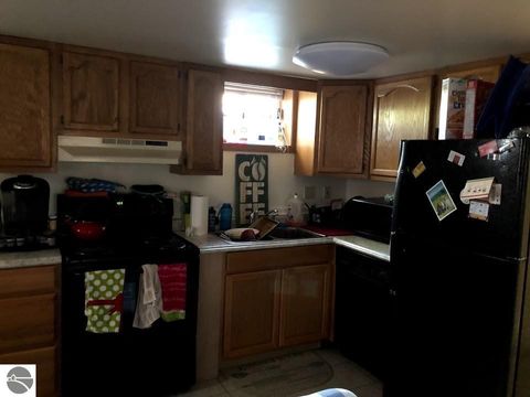 Tiny photo for 1915 Stockman, Mt Pleasant, MI 48858 (MLS # 1942966)