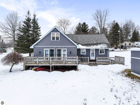 Photo of 9464 Stone Ledge Lake Drive, Cadillac, MI 49601 (MLS # 1941686)
