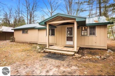 Photo of 1568 Poplar Drive, Ne, Kalkaska, MI 49646 (MLS # 1942275)