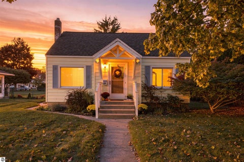 Photo of 514 W Thirteenth Street, Traverse City, MI 49684 (MLS # 1951381)