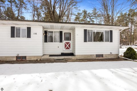 Tiny photo for 116 E Fourth Street, Bellaire, MI 49615 (MLS # 1943400)