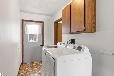 Tiny photo for 116 E Fourth Street, Bellaire, MI 49615 (MLS # 1943400)