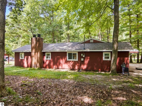Tiny photo for 4883 Poplar Drive, Harrison, MI 48625 (MLS # 1948767)