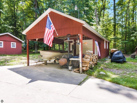 Tiny photo for 4883 Poplar Drive, Harrison, MI 48625 (MLS # 1948767)
