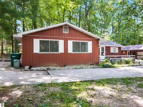 Tiny photo for 4883 Poplar Drive, Harrison, MI 48625 (MLS # 1948767)