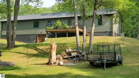 Tiny photo for 5005 White Birch Lane, Farwell, MI 48622 (MLS # 1948205)