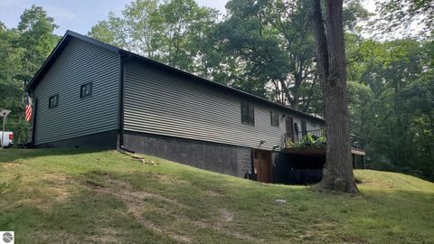 Tiny photo for 5005 White Birch Lane, Farwell, MI 48622 (MLS # 1948205)