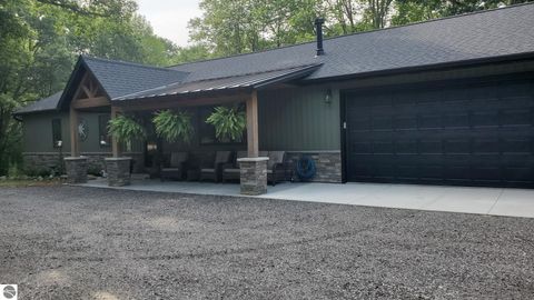 Tiny photo for 5005 White Birch Lane, Farwell, MI 48622 (MLS # 1948205)
