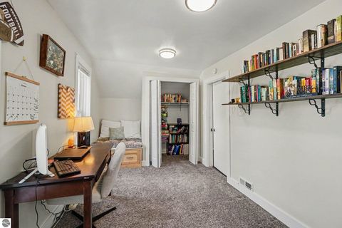 Tiny photo for 722 N University Avenue, Mt Pleasant, MI 48858 (MLS # 1947004)