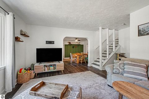 Tiny photo for 722 N University Avenue, Mt Pleasant, MI 48858 (MLS # 1947004)