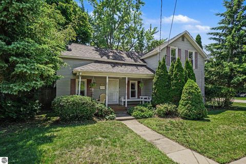 Tiny photo for 722 N University Avenue, Mt Pleasant, MI 48858 (MLS # 1947004)