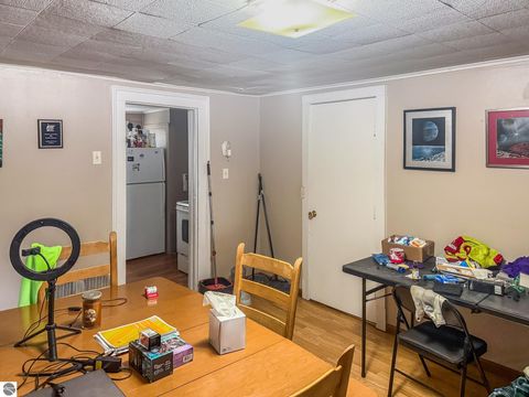 Tiny photo for 319 W Saginaw Street, St Louis, MI 48880 (MLS # 1947531)