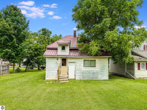 Tiny photo for 319 W Saginaw Street, St Louis, MI 48880 (MLS # 1947531)