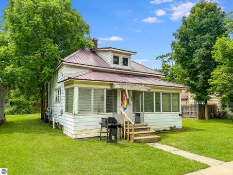 Tiny photo for 319 W Saginaw Street, St Louis, MI 48880 (MLS # 1947531)