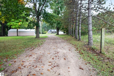 Tiny photo for 4325 W Tyler Road, Alma, MI 48801 (MLS # 1951257)