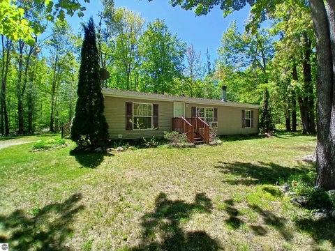 Photo of 4627 Heart 2 Heart TRL, Gaylord, MI 49735 (MLS # 1946176)