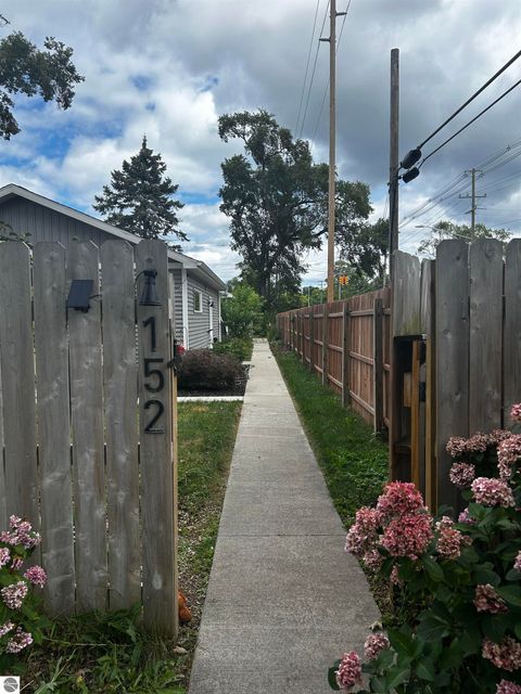 Tiny photo for 152 E Fourteenth Street, Traverse City, MI 49684 (MLS # 1941796)