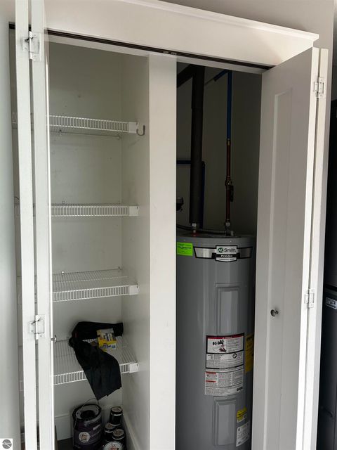 Tiny photo for 152 E Fourteenth Street, Traverse City, MI 49684 (MLS # 1941796)