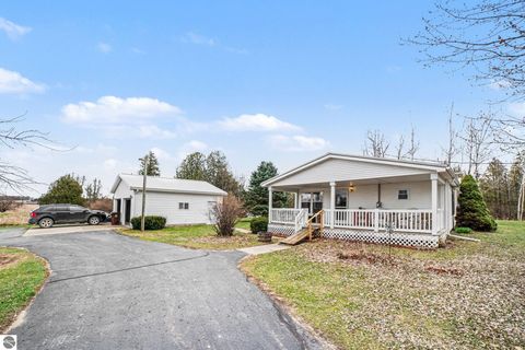 Tiny photo for 7915 S Curtis Road, Mt Pleasant, MI 48858 (MLS # 1944266)