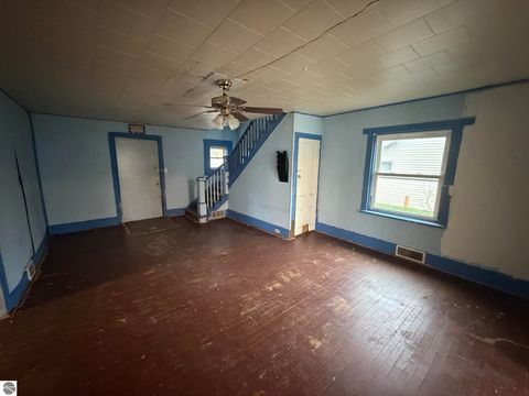 Tiny photo for 121 S Canal Street, Lake City, MI 49651 (MLS # 1944340)