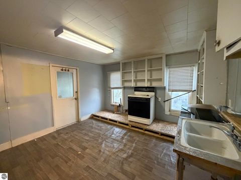 Tiny photo for 121 S Canal Street, Lake City, MI 49651 (MLS # 1944340)