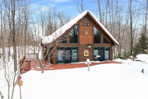 Tiny photo for 4951 Hawks Spur #101, Bellaire, MI 49615 (MLS # 1942249)