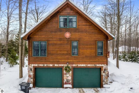 Tiny photo for 4951 Hawks Spur #101, Bellaire, MI 49615 (MLS # 1942249)