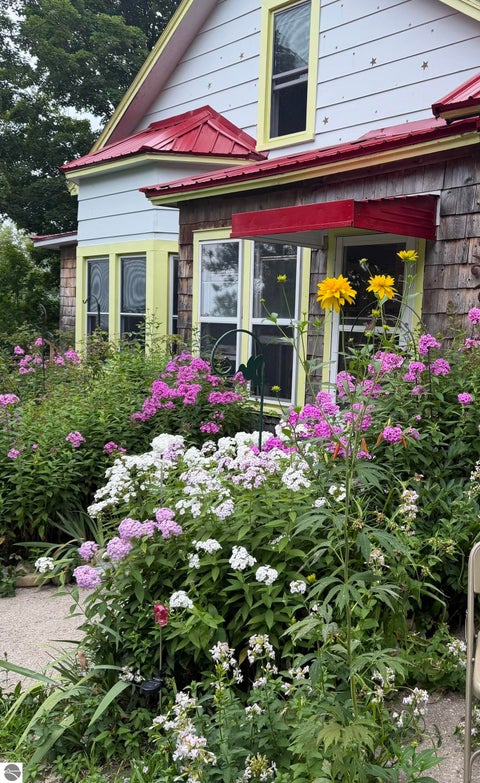 Tiny photo for 335 Bridge Street, Frankfort, MI 49635 (MLS # 1951069)